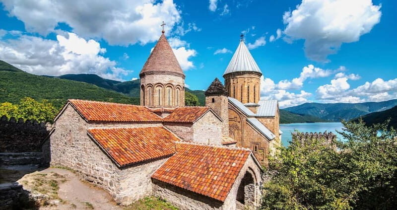 Tbilisi: Day Trip to Kazbegi, Gudauri, Gergeti, and Ananuri - Price and Value