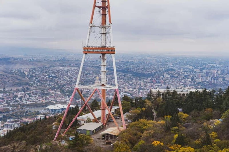 Tbilisi: Old Town Sights & Funicular Ride to Mtatsminda Park - Key Points
