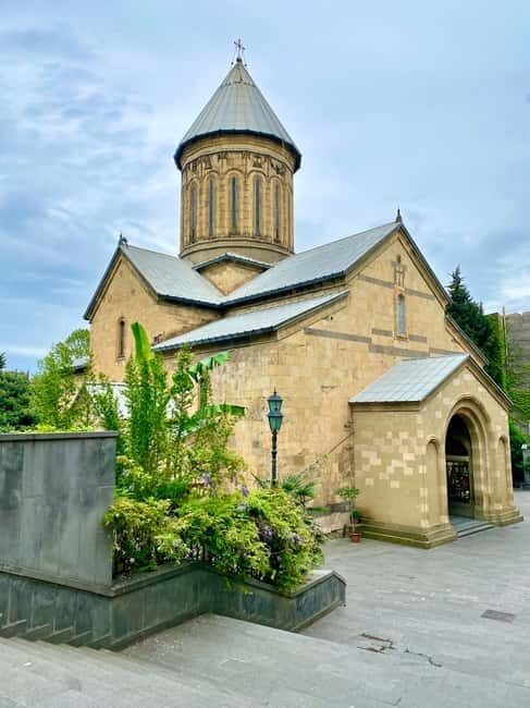 Tbilisi old town (Sololaki) 4 hours private walking tour - A Closer Look at the Tbilisi Old Town Tour