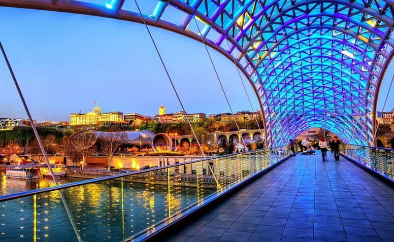 Tbilisi: Private Old City Walking Tour with Wine Tasting - Practical Tips for Your Tour