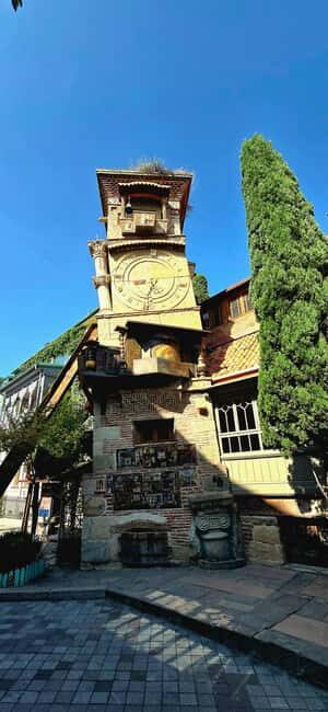 Tbilisi: Private Old Town & Sololaki Walking Tour with Lunch - Is This Tour Worth It?