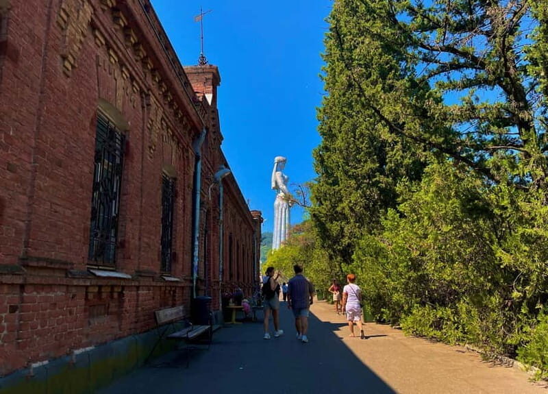 Tbilisi: Private Tour to Mother of Georgia & Narikala Castle - FAQ
