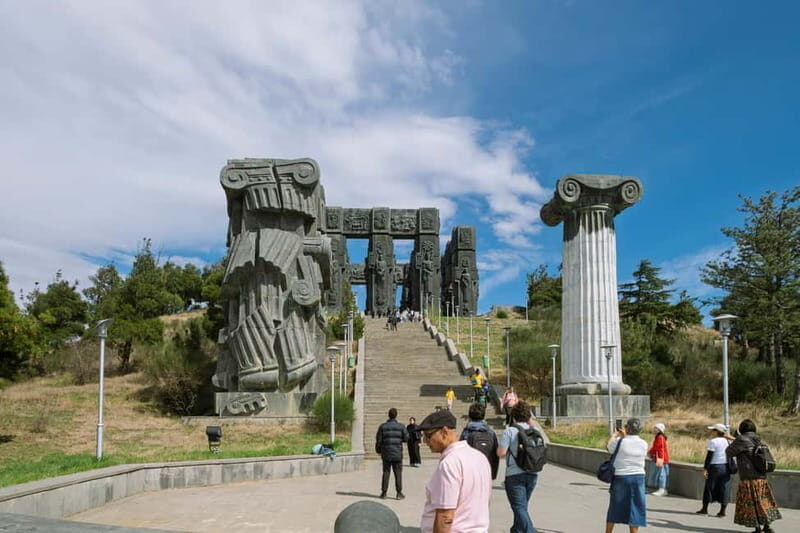 Tbilisi: The Chronicle of Georgia Express Guided Tour - Who Will Love This Tour?