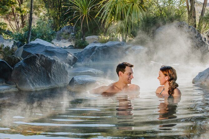 Te Puia and Polynesian Spa Day Tour from Auckland - Relaxing at Polynesian Spa