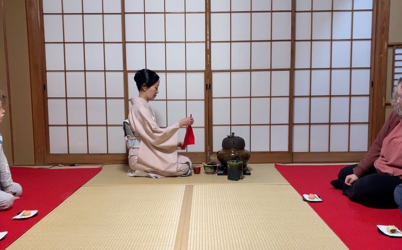 Tea Ceremony Tokyo Cha An in Shibuya - The room, seating, and what to wear
