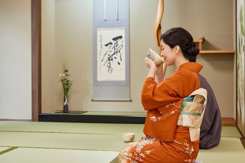 Tea Ceremony with Kimono Experience in Asakusa (427) - Choosing a kimono and getting ready