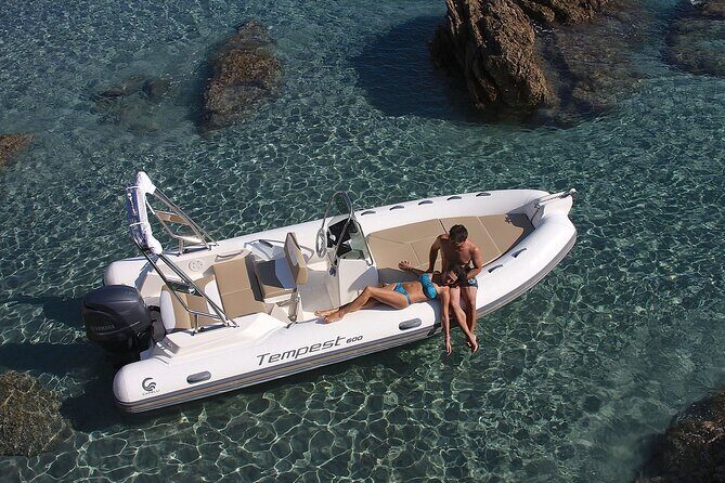 Tempest 600 Hair Rental in the Baunei Coast (max. 8 pax) - FAQ