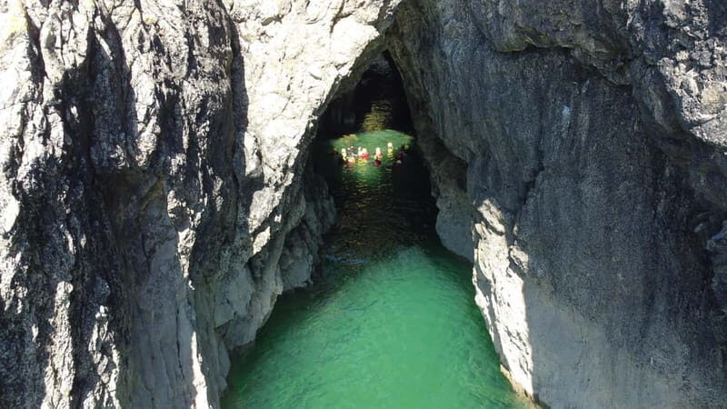Tenby: Coasteering Adventure - Key Points