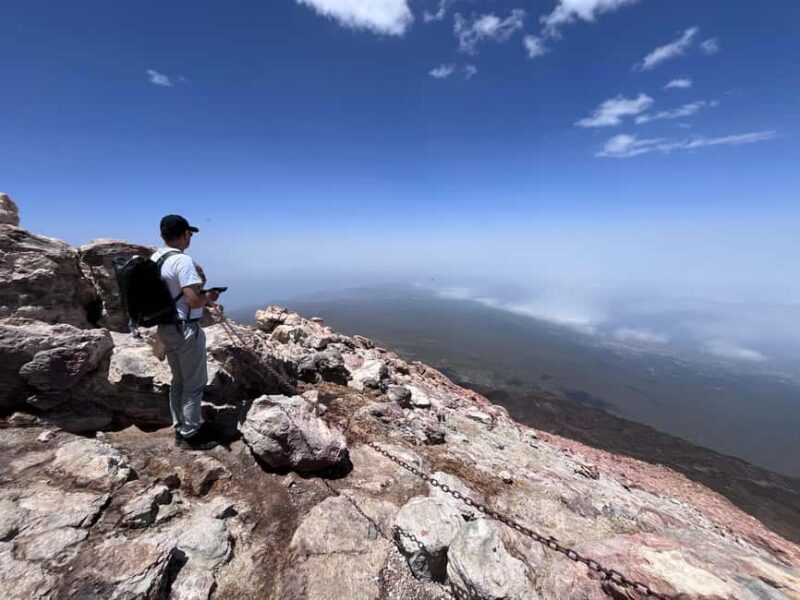 Tenerife: Ascent to the peak of Mount Teide with official permit and tour guide. - FAQ