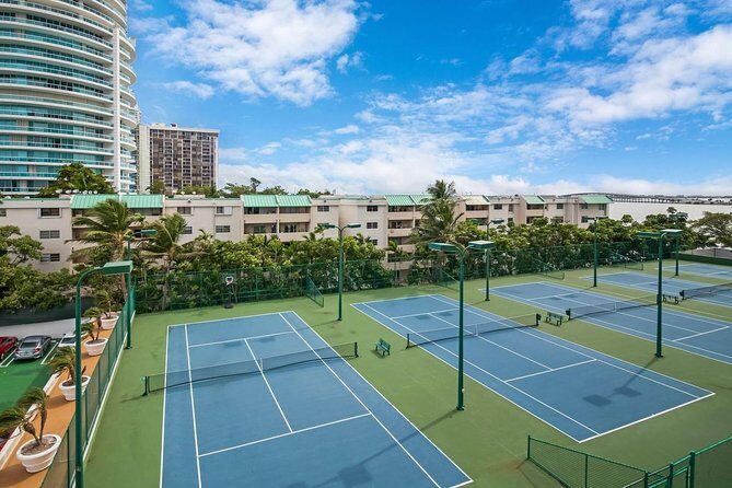 Tennis Lessons - Tennis Lessons in Miami: A Practical and Authentic Sport Experience