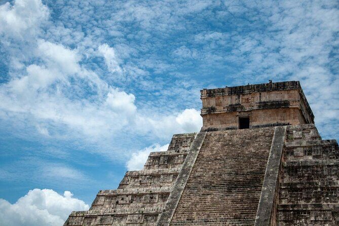 Teotihuacan and Basilica of Guadalupe with mezcal, tequila & handcrafts - Discovering Mexico City: Teotihuacan, Basilica of Guadalupe, and More