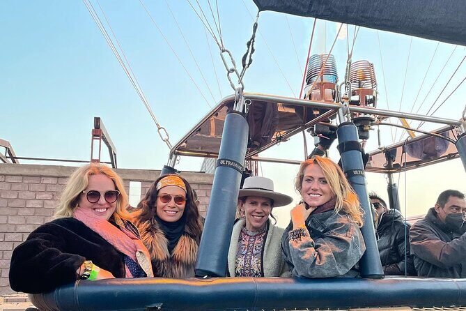 Teotihuacan Balloon ride + Transportation + Breakfast + Pyramids - Who Should Consider This Tour?