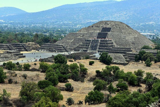 Teotihuacan Piramids and Shrine of Guadalupe without Lunch from Mexico City - FAQs