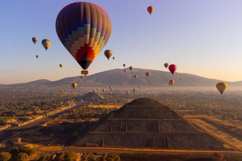 Teotihuacán: Private Balloon Ride with Transport Option - A Nearly-Above-It-All Perspective on Teotihuacán