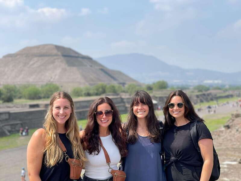 Teotihuacan Pyramids & lunch at my Grandma's house - Discovering the Best of Teotihuacan with a Local Touch