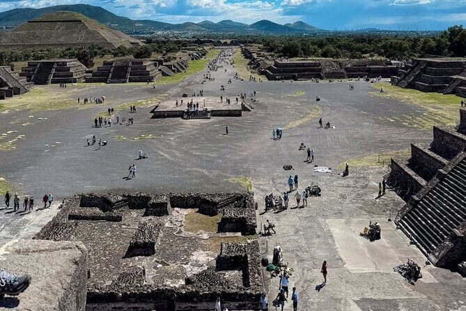 Teotihuacan Pyramids Private Guided Trip Meet at the Site - Who Should Consider This Tour?