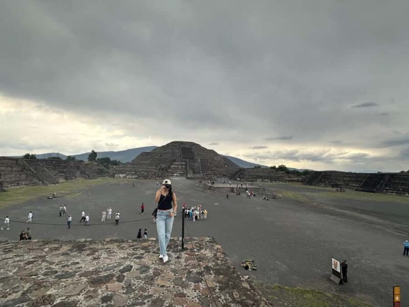 Teotihuacan VIP: Pyramids, Shrine of Guadalupe, and Tourist Areas - Key Points