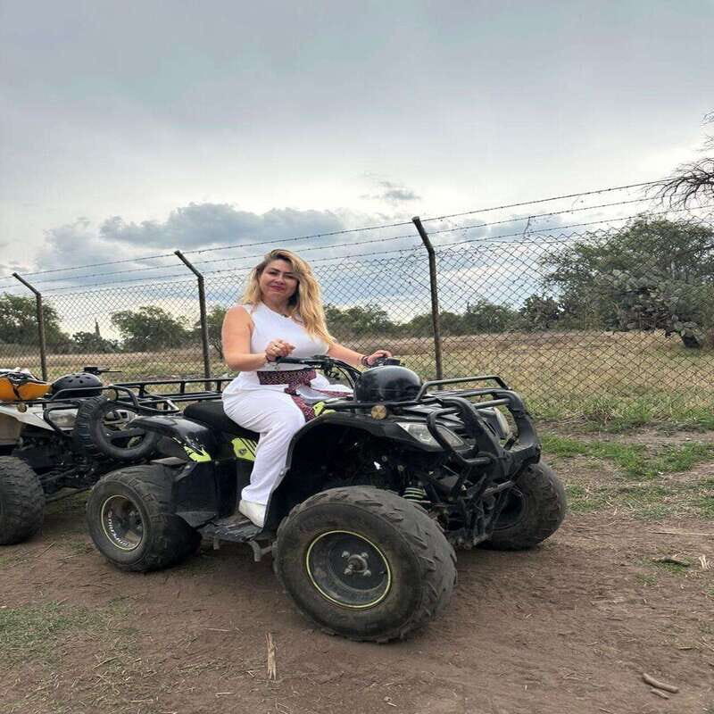 Teotihuacan VIP: Tour of the pyramids and Basilica of Guadalupe, tourist areas - Experience the Best of Mexico in a Full-Day Tour of Teotihuacan and the Basilica of Guadalupe
