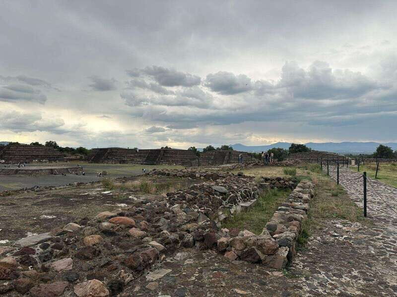 Teotihuacan VIP: Tour of the pyramids and Basilica of Guadalupe, tourist areas - FAQ