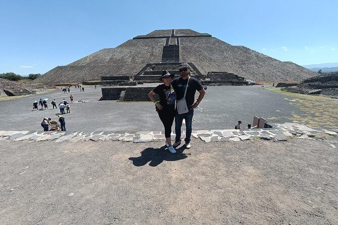 Teotihuacan with guide + Breakfast in LA CUEVA + Transportation from CDMX - Authenticity and Reviewer Insights