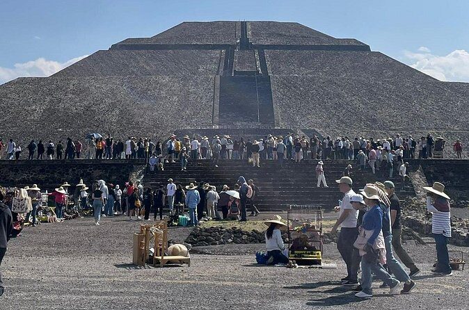 Teotihuacan with guide + Breakfast in LA CUEVA + Transportation from CDMX - The Sum Up: Who Will Love This Tour?