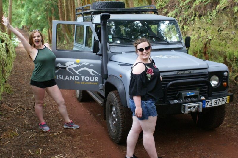 Terceira Island: 4x4 Land Rover Tour with Traditional Lunch - What to Expect During the Day
