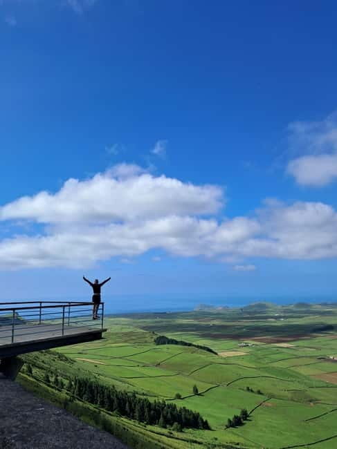Terceira Island: Highlights Tour with Traditional Lunch - Coastal Views and Viewpoints
