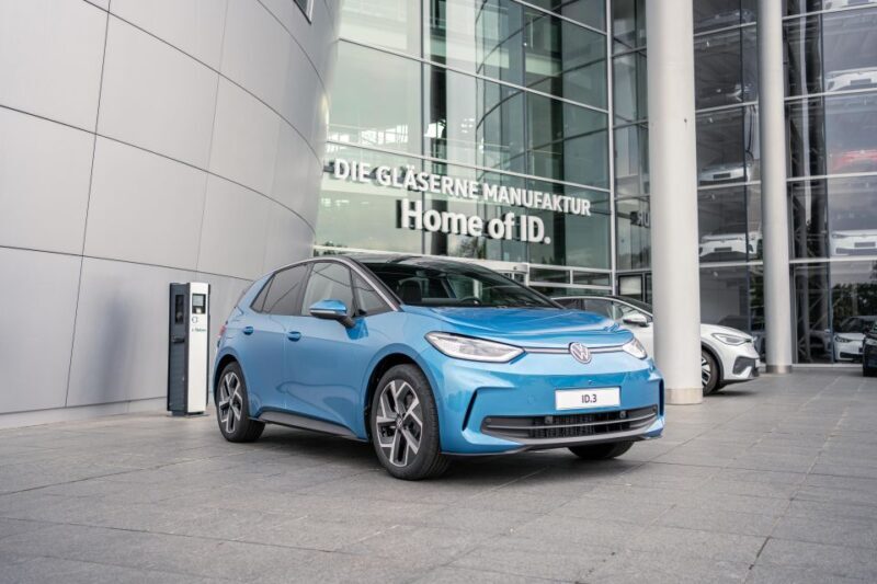 Test Drive Electric Vehicles from the VW brand (ID. model) - Who Should Consider This Tour?