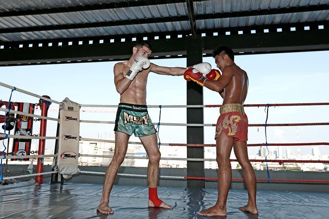 Thai Boxing Lesson, family and Kids Friendly - Thai Boxing Lesson: A Family-Friendly Introduction to Muay Thai in Bangkok