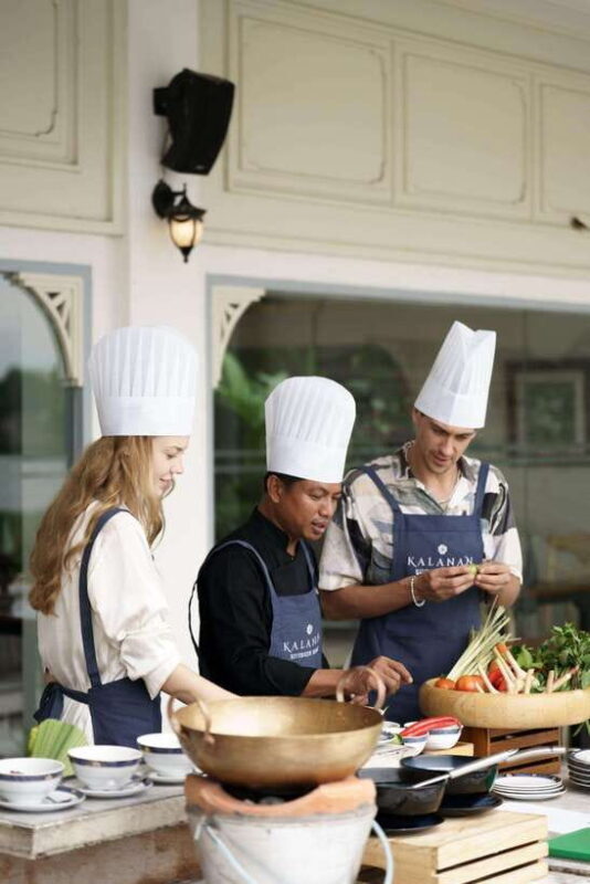 Thai Cooking Class - Kalanan Riverside Resort - Who Should Consider This Tour?