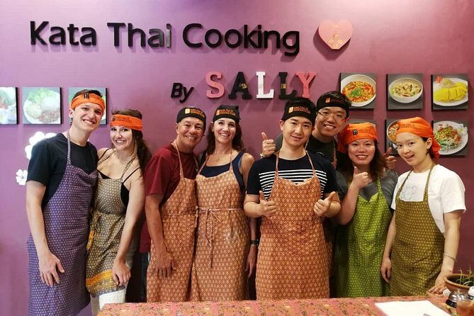 Thai Cooking School Phuket with Thai People - Key Points