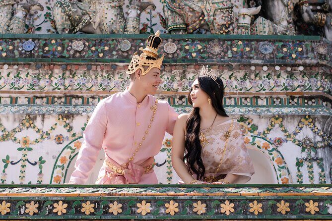 Thai Costume Photography at Wat Arun/Pho Temple: Bangkok - A Unique Cultural Photo Experience in Bangkok: Thai Costume Photography at Wat Arun and Wat Pho