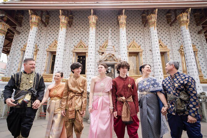 Thai Costume Photography at Wat Arun/Pho Temple: Bangkok - Key Points