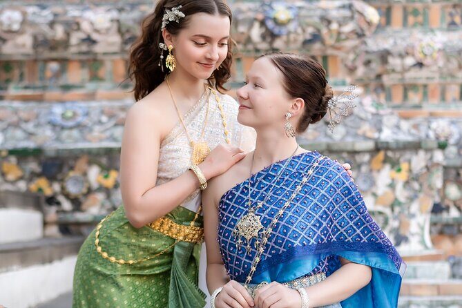 Thai Costume Photography at Wat Arun/Pho Temple: Bangkok - Who Will Love This Experience
