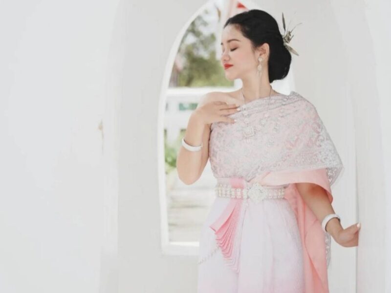 Thai Costume Rental - Key Points