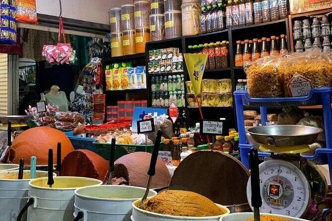 Thai Street Food & Morning Market Walking Tour in Hua Hin - Exploring Hua Hins Food Scene on Foot