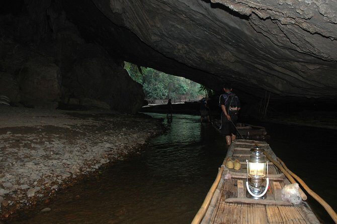 Tham Lod Cave & Pre-Historical Tomb & Bamboo Bridge - FAQ