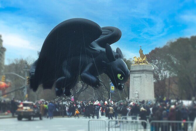 Thanksgiving Parade Indoor Viewing and Brunch Columbus Circle - The Practicalities and Considerations