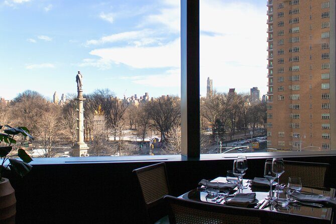 Thanksgiving Parade Indoor Viewing and Brunch Columbus Circle - Final Thoughts: Who Should Consider This Tour?