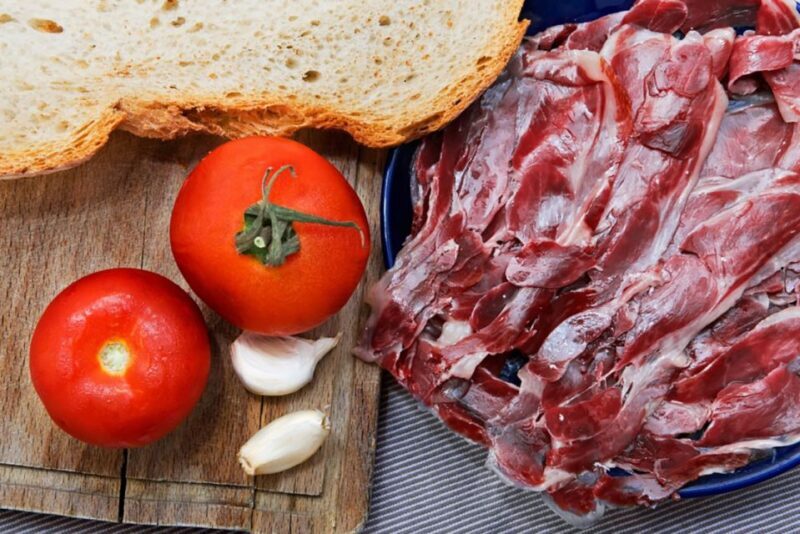 The 11 Tastings of Girona small-group tour and dinner - A Close Look at the Tour Experience