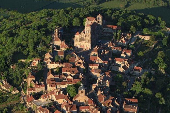 The Basilica of Vézelay unveiled - A Closer Look at the Basilica of Vézelay Unveiled Tour