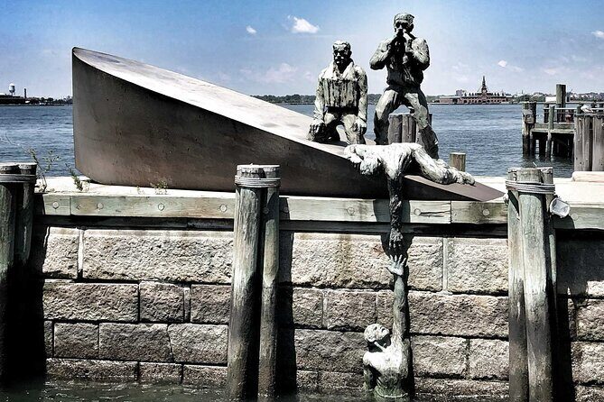 The Battery: A Self-Guided Audio Tour from Bowling Green Park to Stone St - Who Would Love This Tour?