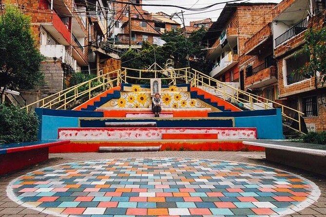 The best Commune 13 Tours in Medellín - Key Points