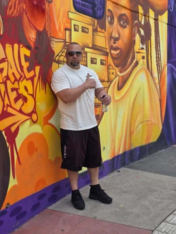 The best Commune 13 Tours in Medellín - An In-Depth Look at the Comuna 13 Tour