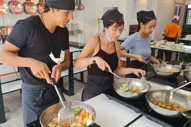 The Best Cooking Class and Market Tour in Phuket - Key Points