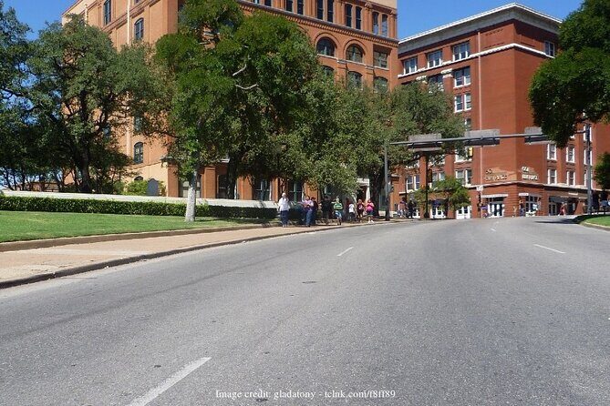 The Best of Dallas: Private Half-Day Tour including Reunion Tower - The Sum Up