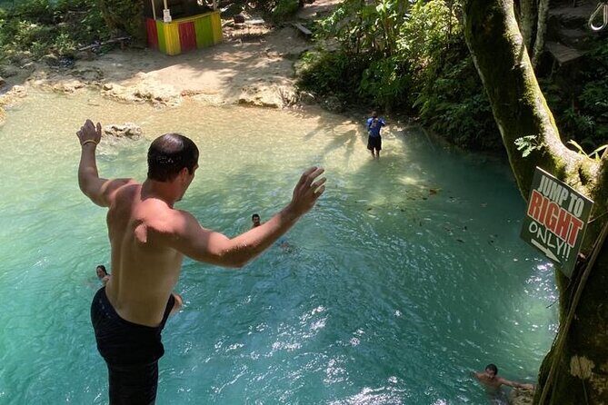 The Best of Dunn's River ,Blue Hole and Tubing from Ocho Rios - FAQ