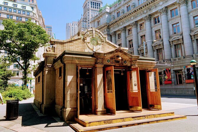 The Best of the Borough - Manhattan 20 highlights - Immersive Neighborhoods: Chinatown and City Hall