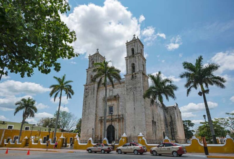 The Best of Valladolid Private Cultural Walking Tour - Key Points