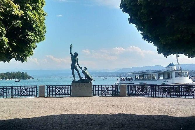 The Best of Zurich Including Panoramic Views in a Small Group Walking Tour - Key Points